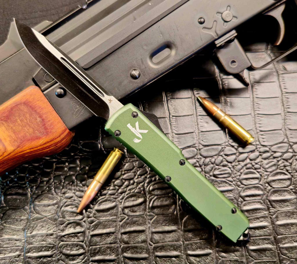 Green Mamba (OTF Knife)