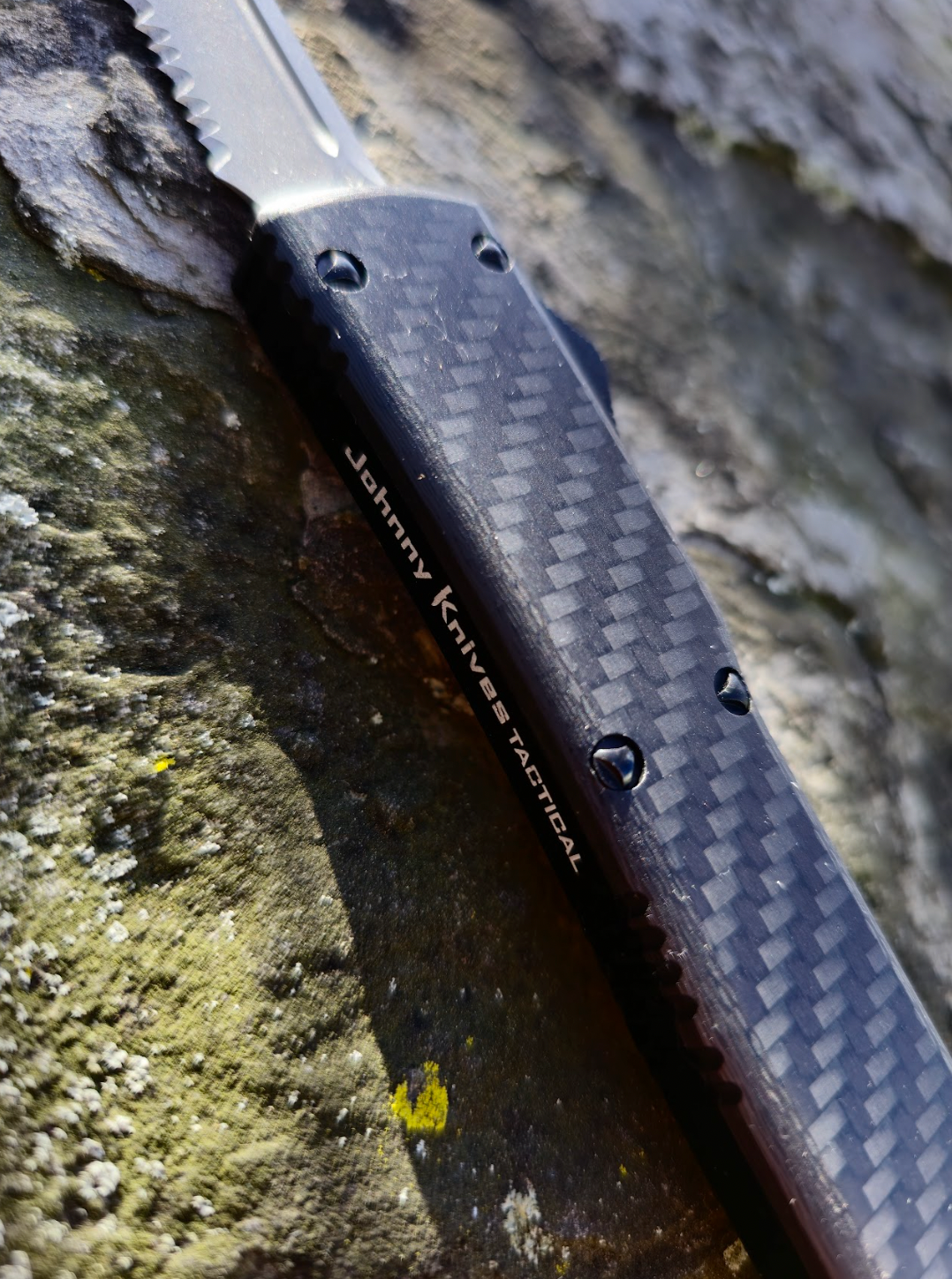 Arowana (OTF Knife)