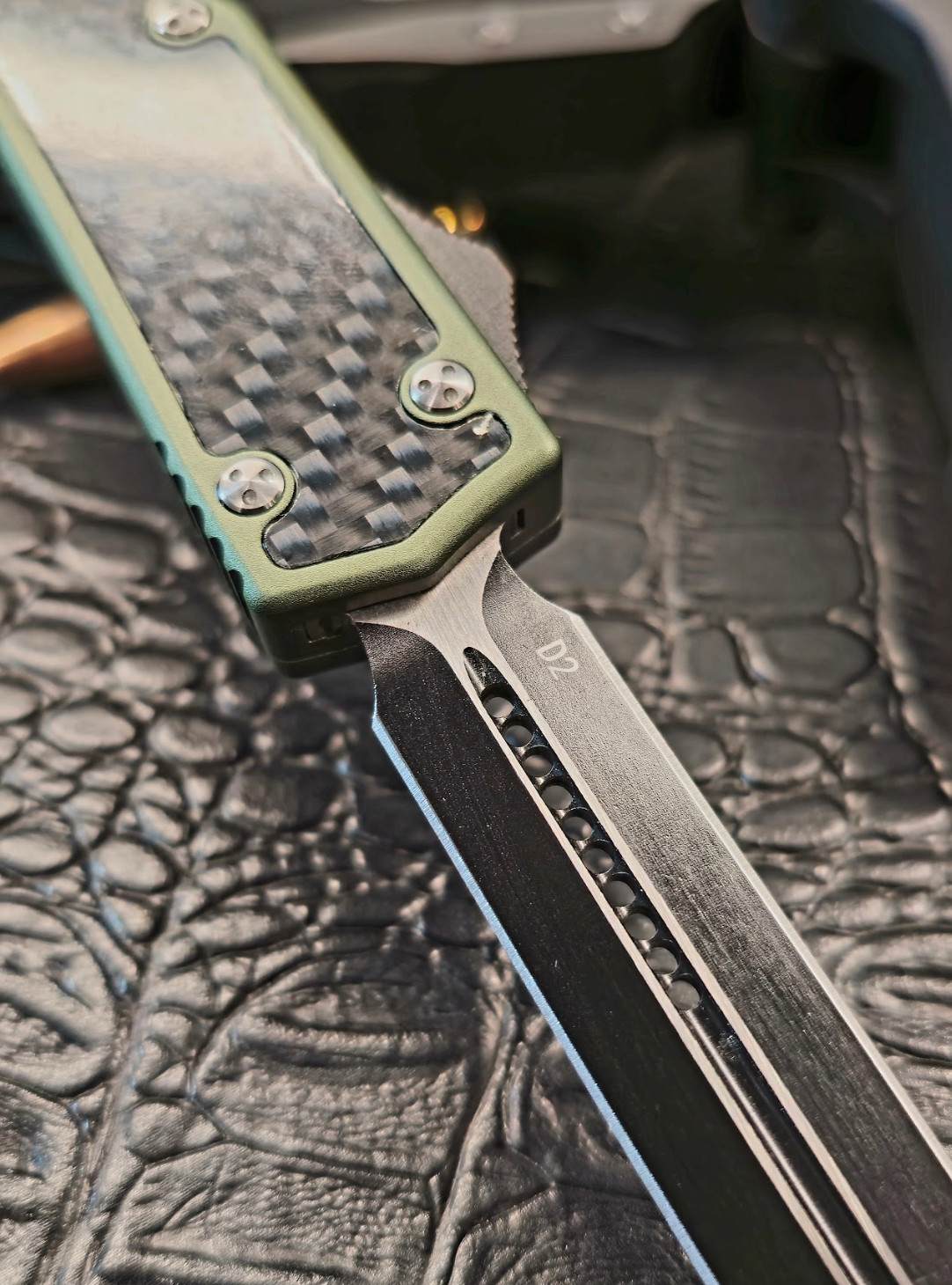 Pig Sticker (OTF Knife)