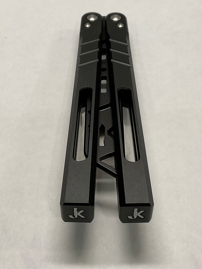 Mariposa Numero Uno - Black Handle / Black Trainer Blade