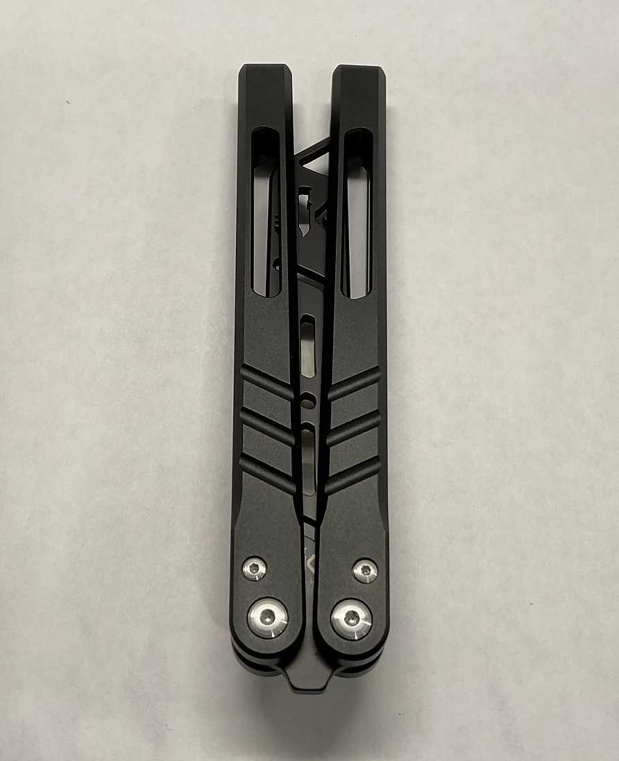 Mariposa Numero Uno - Black Handle / Black Trainer Blade