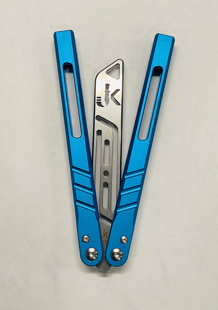 Mariposa Numero Uno - Blue Handle / Stainless Trainer Blade