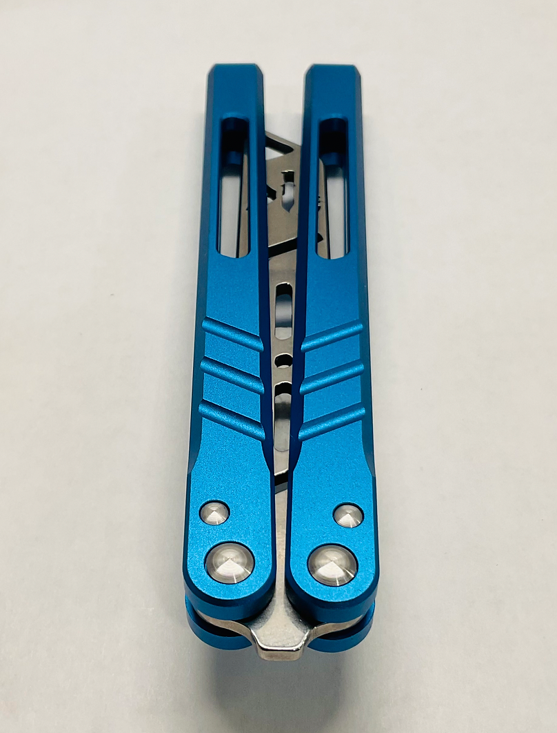 Mariposa Numero Uno - Blue Handle / Stainless Trainer Blade