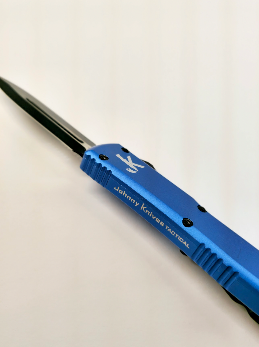 Blue Dart Frog (OTF Knife)