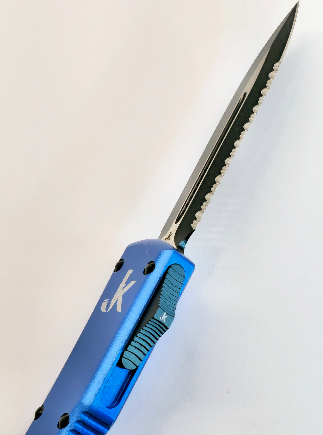 Blue Dart Frog (OTF Knife)