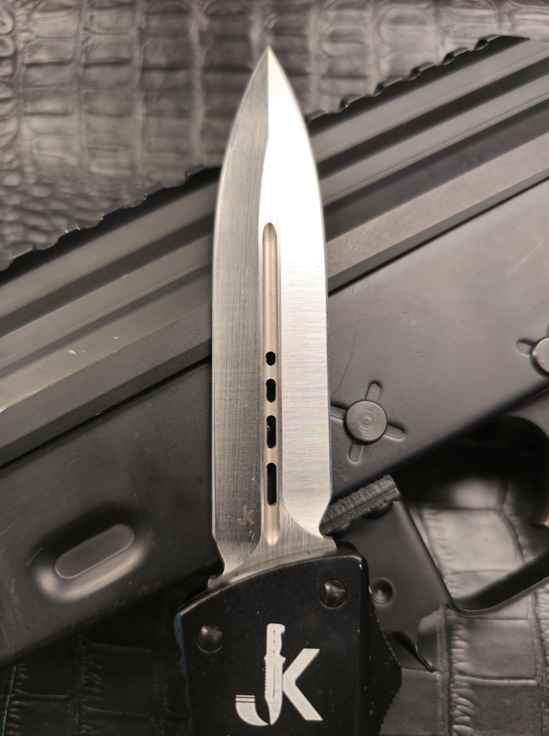 Megalodon (OTF Knife)