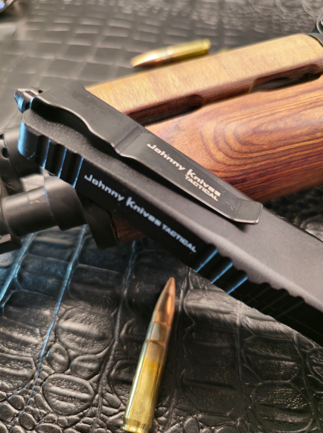 Megalodon (OTF Knife)
