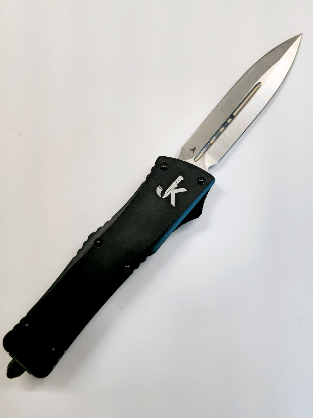 Megalodon (OTF Knife)