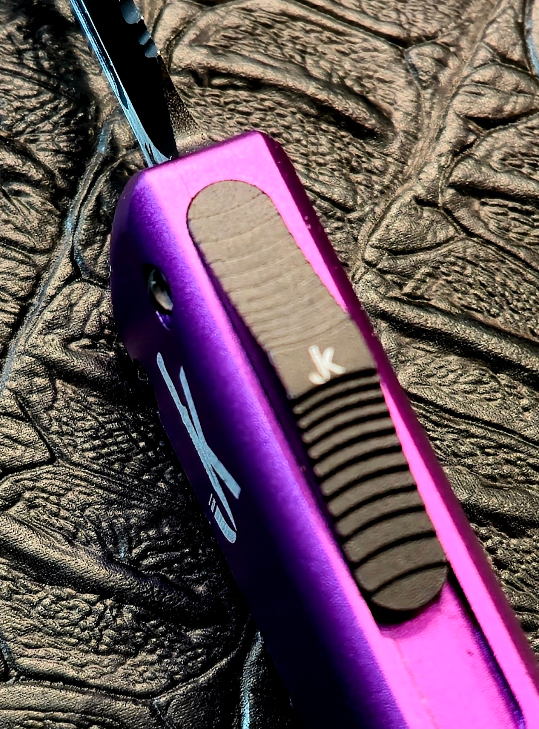 The Sea Wasp (OTF Knife)