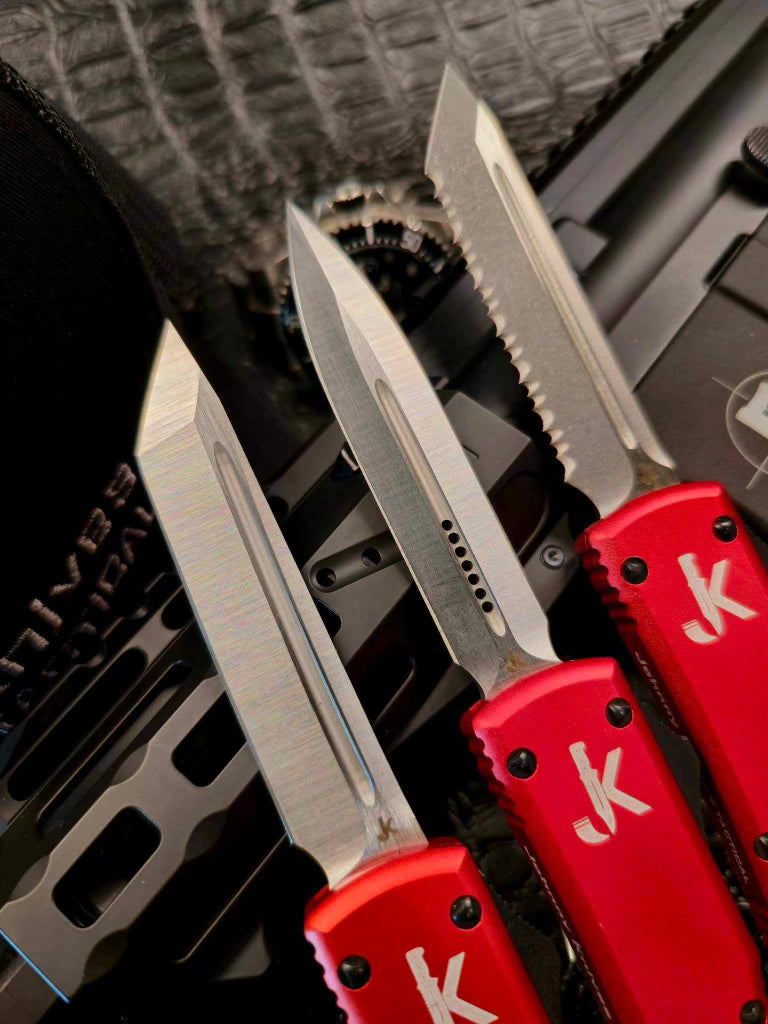 Cubera Snapper (OTF Knife)