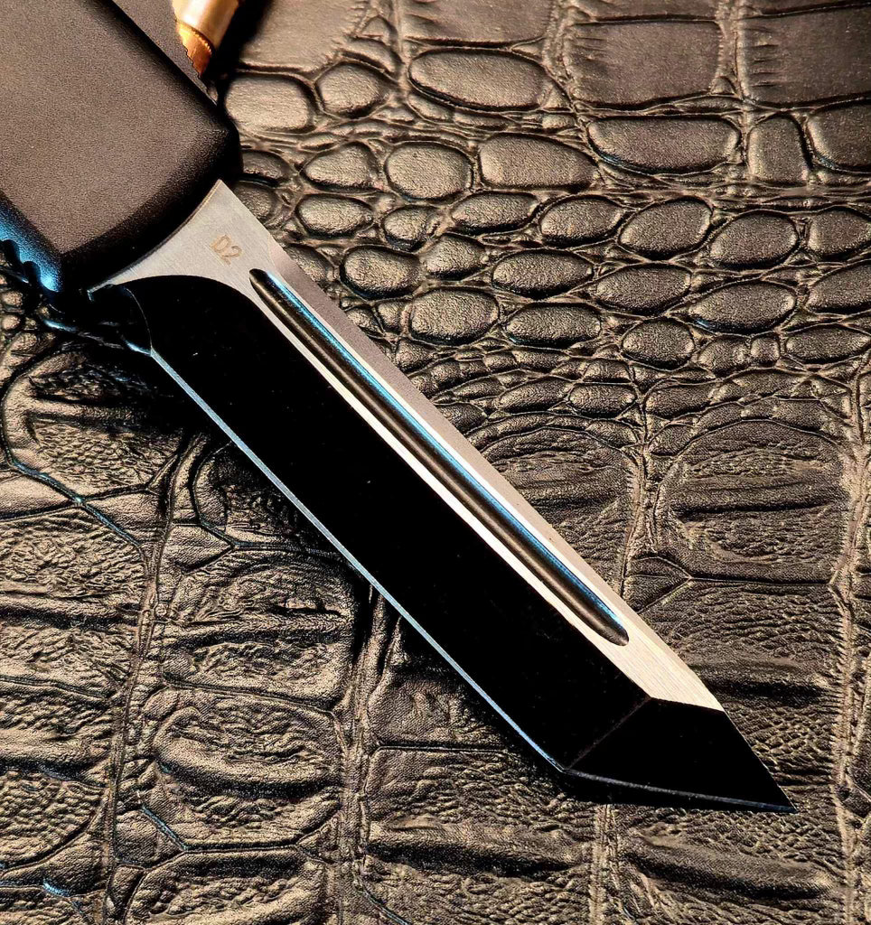 Blackout Cayman (OTF Knife)