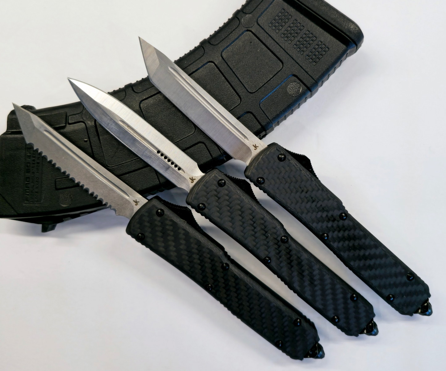 Arowana (OTF Knife)
